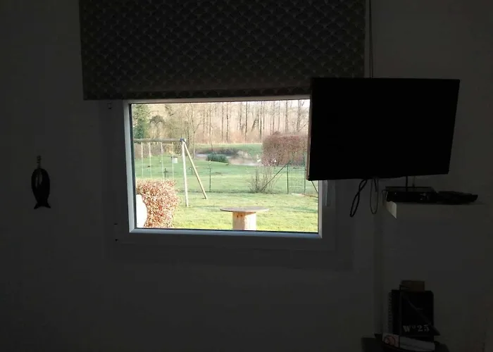 Au Fil De L\'Eau